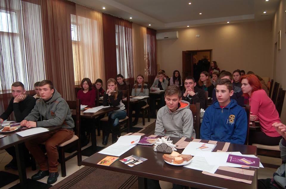 Чему учат на проекте "VIPускники-2018"